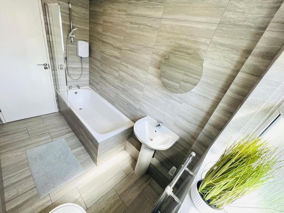 Luxury Flat In Central London, Top Location Centre ภายนอก รูปภาพ